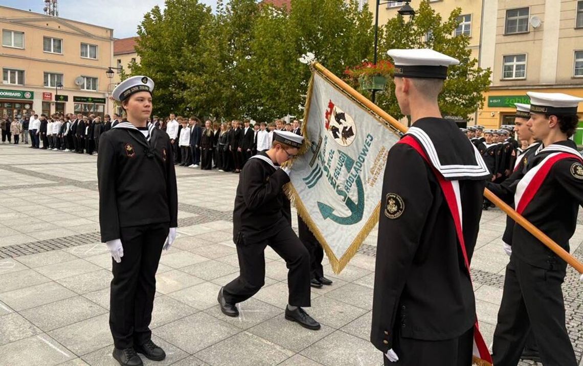Wielkie święto kozielskiej „Żeglugi”. Były wzruszenia, wyróżnienia i koncerty. ZDJĘCIA Wielkie święto kozielskiej „Żeglugi”. Były wzruszenia, wyróżnienia i koncerty. ZDJĘCIA