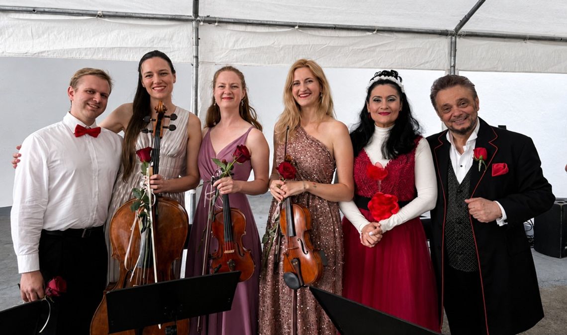 Włoskie melodie nad Odrą. „Bella Italia” zabrzmiała w kozielskiej muszli koncertowej. ZDJĘCIA Włoskie melodie nad Odrą. „Bella Italia” zabrzmiała w kozielskiej muszli koncertowej. ZDJĘCIA