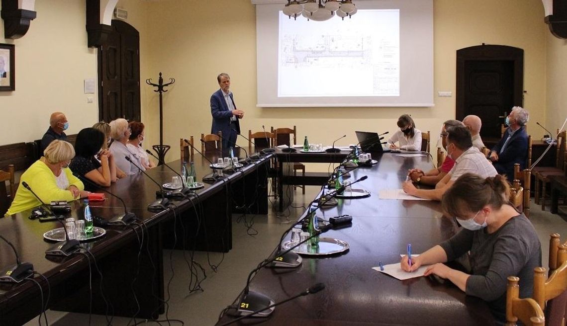 Wróci bruk na ul. Pamięci Sybiraków, a parkowanie bez zmian