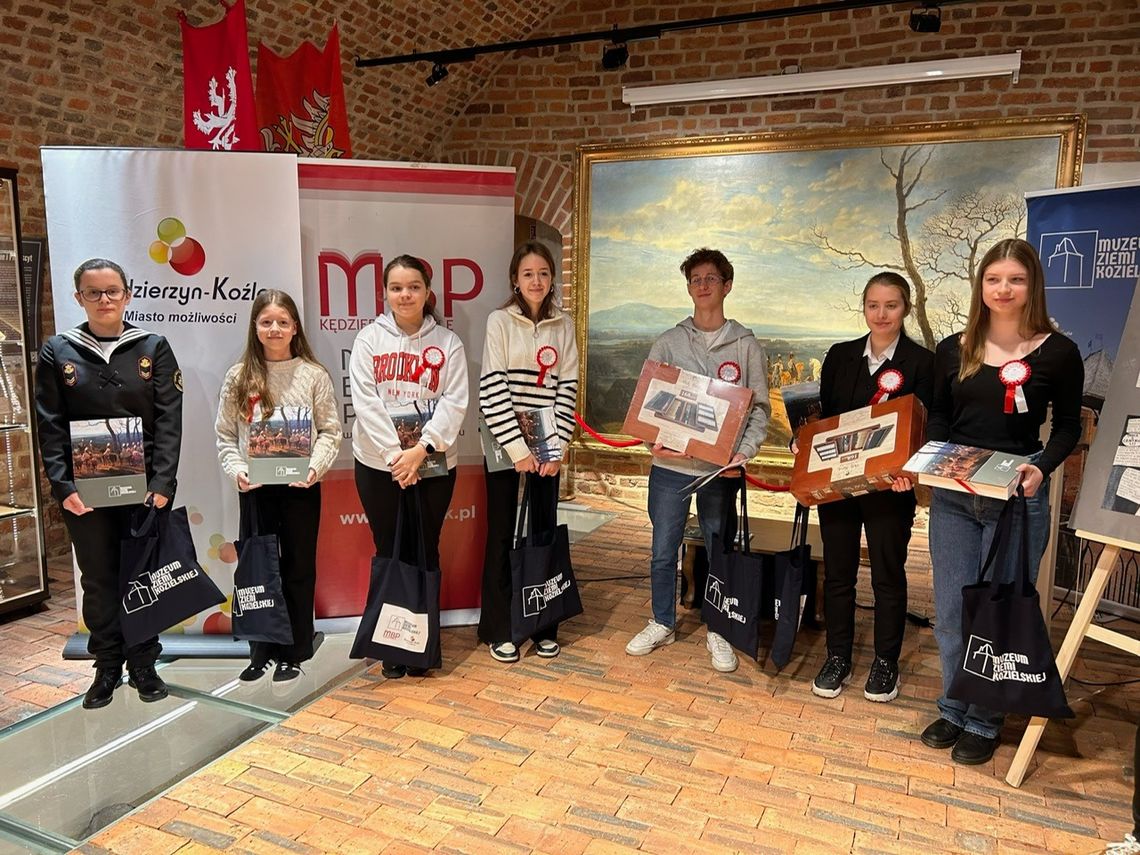 Wykonali wyjątkowe prace w konkursie na komiks patriotyczny. ZDJĘCIA Wykonali wyjątkowe prace w konkursie na komiks patriotyczny. ZDJĘCIA