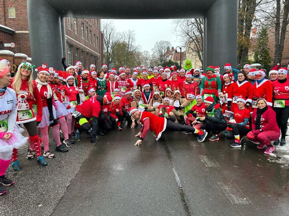 XI Bieg Mikołajkowy przeszedł do historii. ZDJĘCIA