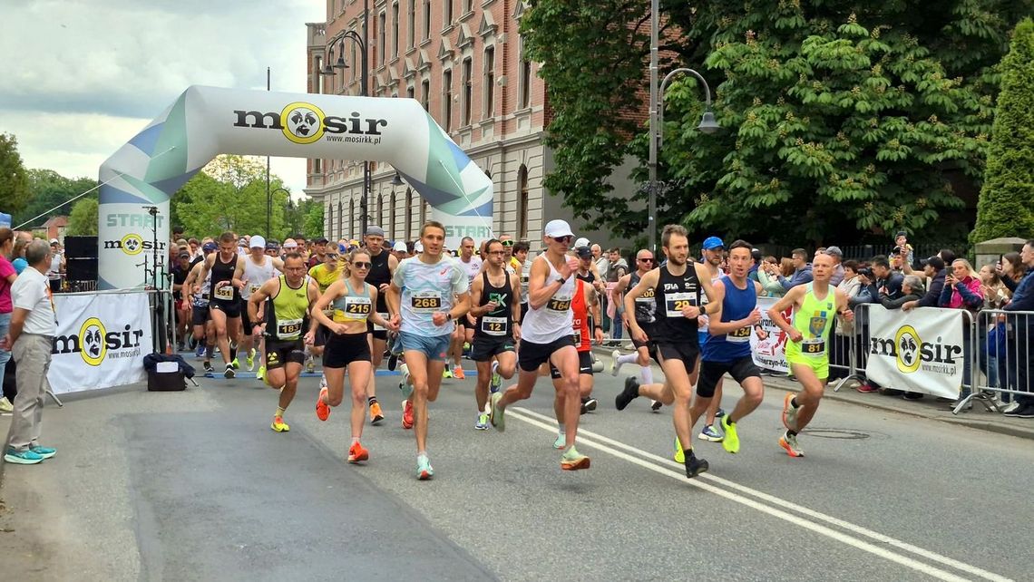 XV Bieg Koziołków - sportowe święto połączone z 50-leciem Kędzierzyna-Koźla. ZDJĘCIA