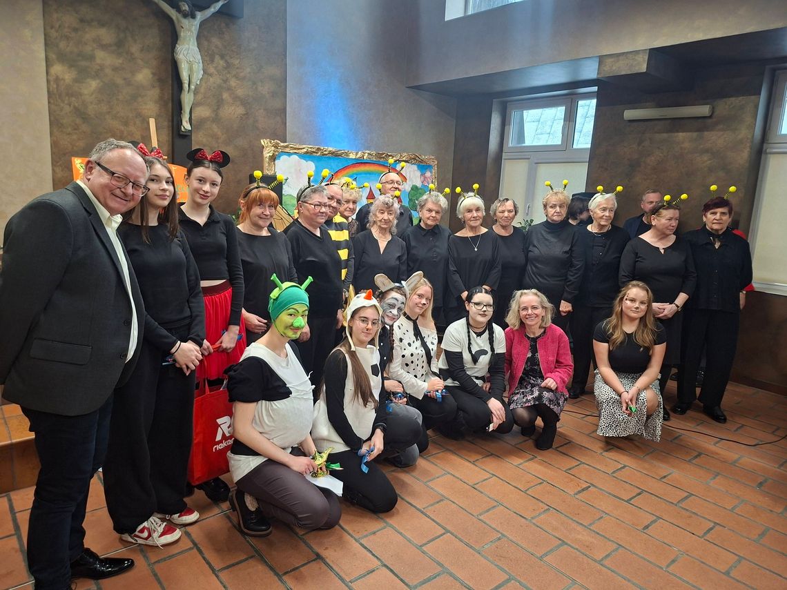 XVI Integracyjny Przegląd Piosenki przeniósł uczestników w muzyczny, bajkowy świat. ZDJĘCIA