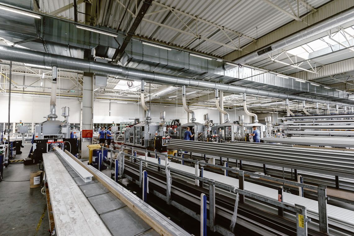 Z hali fabryki Eko-Okna S.A. ewakuowano pracowników. Siedem osób trafiło do szpitala