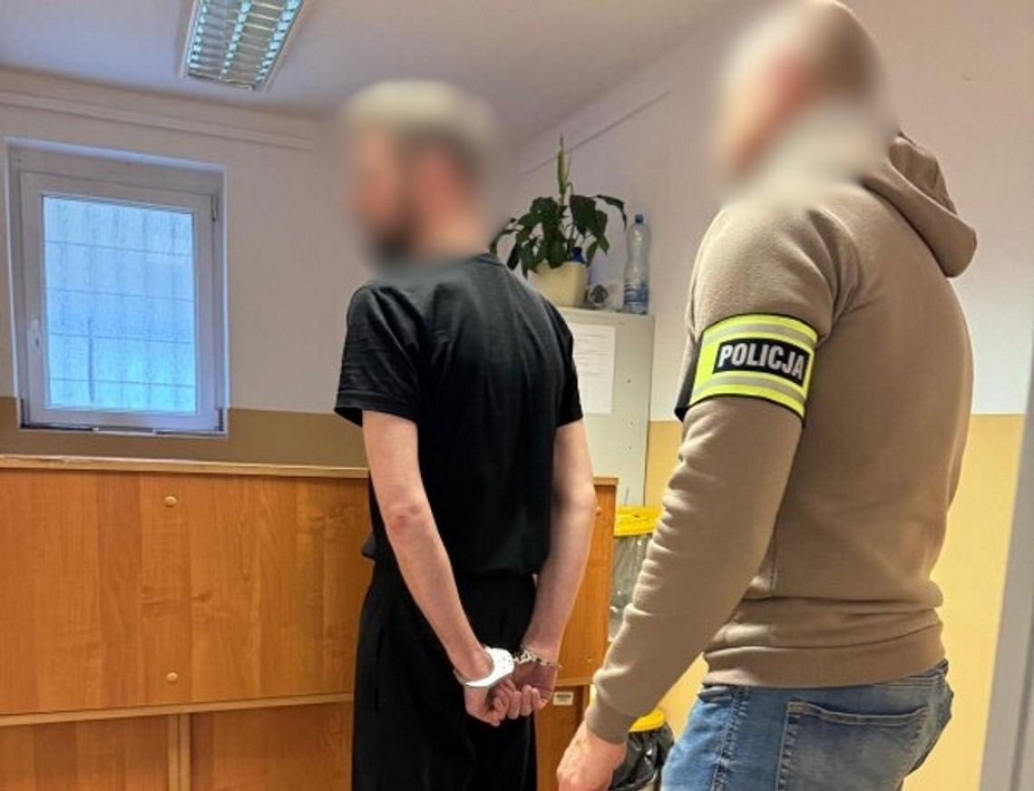 Z nożem w ręku napadał na sklepy w Kędzierzynie-Koźlu. 34-latek może trafić do więzienia na 20 lat Z nożem w ręku napadał na sklepy w Kędzierzynie-Koźlu. 34-latek może trafić do więzienia na 20 lat