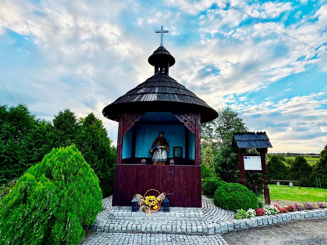 Z tą rzeźbą św. Jana Nepomucena wiążą się tragiczne wydarzenia sprzed lat. ZDJĘCIA Z tą rzeźbą św. Jana Nepomucena wiążą się tragiczne wydarzenia sprzed lat. ZDJĘCIA