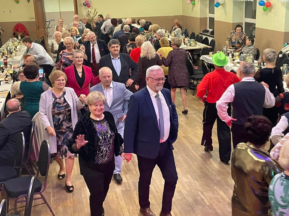 Zabawa andrzejkowa dla seniorów w Kłodnicy. ZDJĘCIA Zabawa andrzejkowa dla seniorów w Kłodnicy. ZDJĘCIA