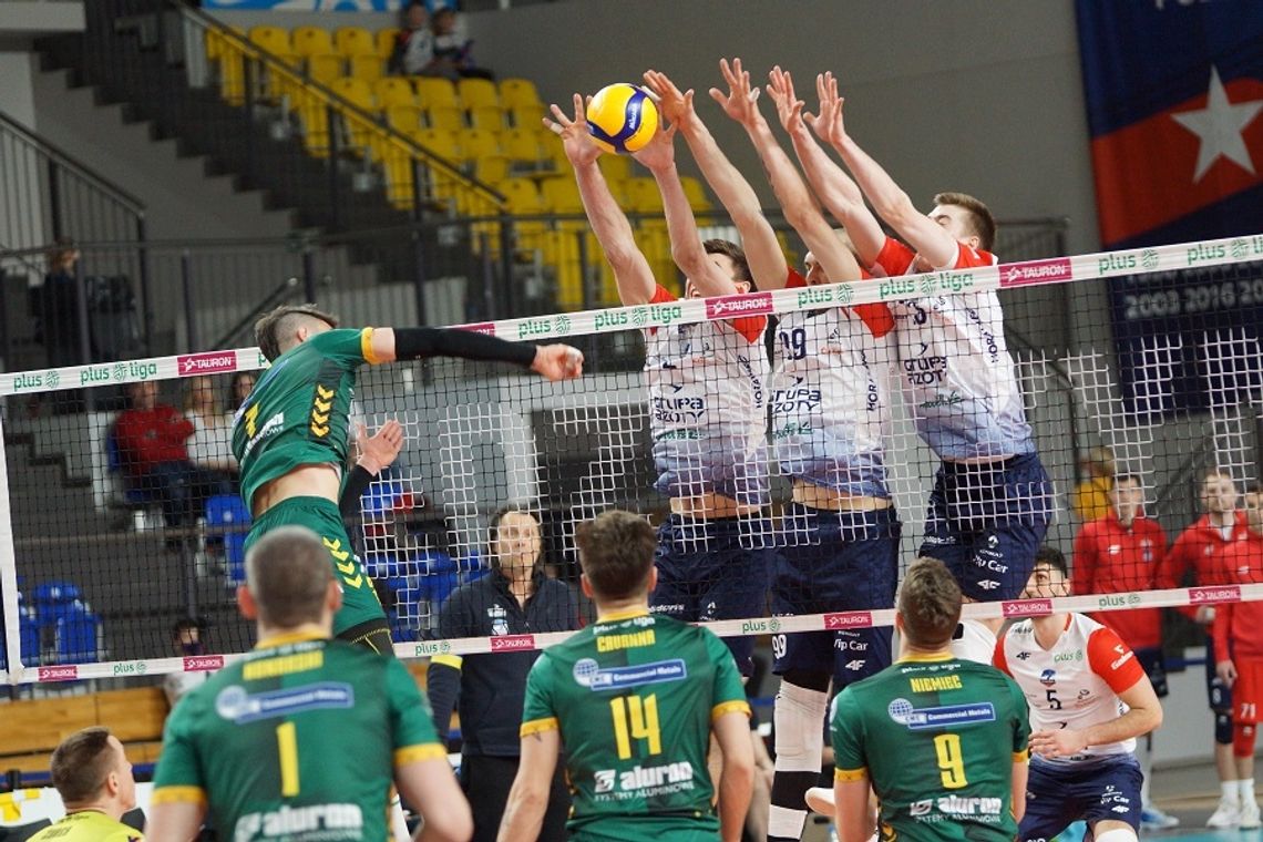 Zacięty mecz w Kędzierzynie-Koźlu. ZAKSA pokonała Wartę! ZDJĘCIA