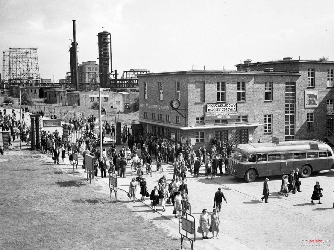 Zakłady Azotowe Kędzierzyn na starych fotografiach. Niektóre są niesamowite Zakłady Azotowe Kędzierzyn na starych fotografiach. Niektóre są niesamowite