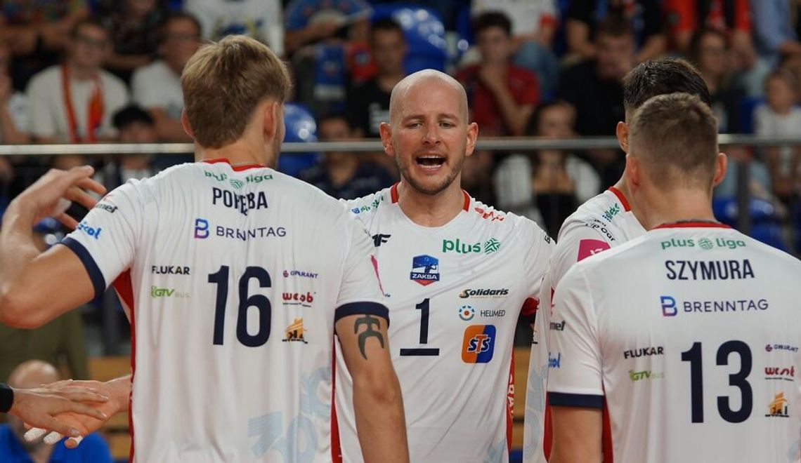 ZAKSA przegrała z Projektem w Warszawie. Kontuzja Bartosza Kurka