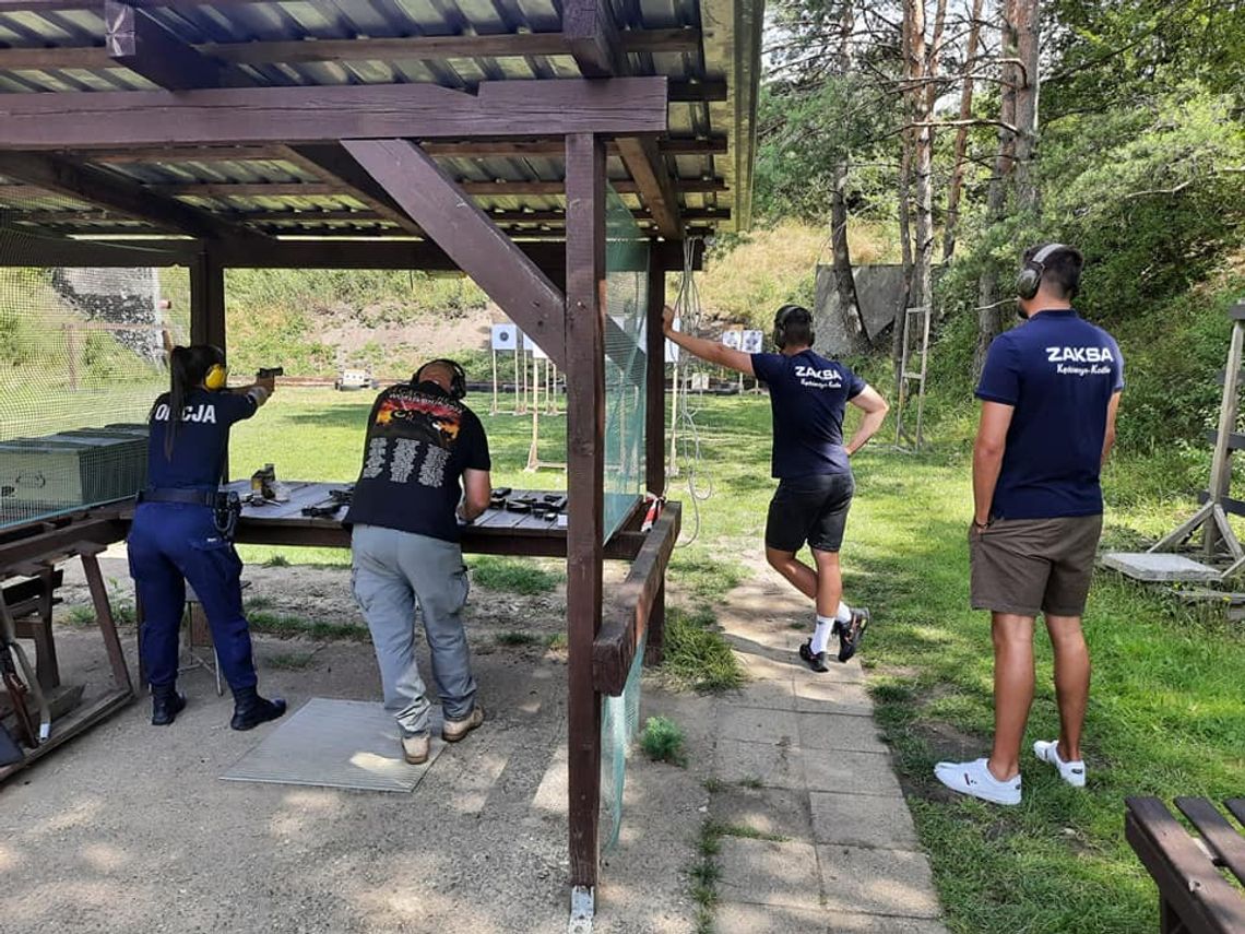 Zamiast piłki były naboje, zamiast siatki tarcze Zamiast piłki były naboje, zamiast siatki tarcze