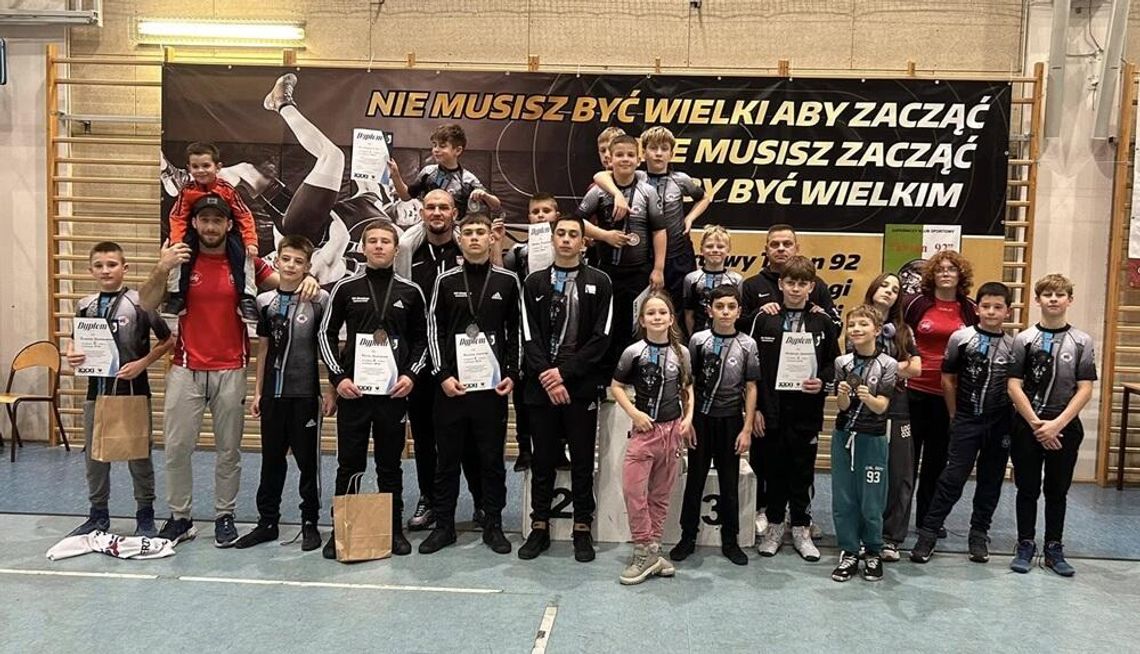 Zapaśnicy Olimpijczyka z sukcesami na turnieju barbórkowym w Katowicach Zapaśnicy Olimpijczyka z sukcesami na turnieju barbórkowym w Katowicach