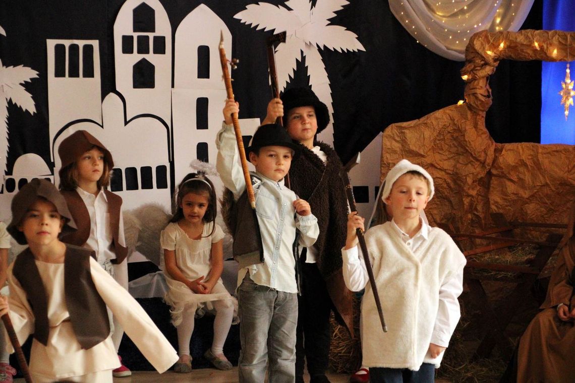 Zastępca prezydenta miasta zagrał dzieciom na gitarze. ZDJĘCIA