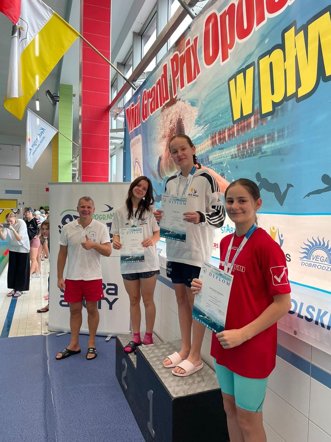 Zawodnicy Swim Team Mosir Kędzierzyn-Koźle zdobyli 46 medali. ZDJĘCIA