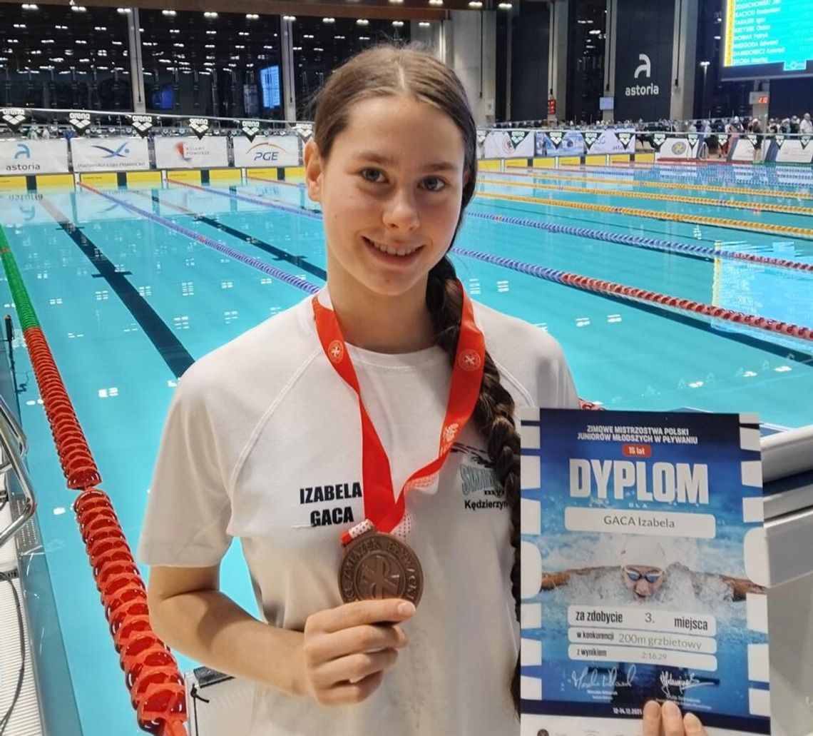 Zimowe mistrzostwa Polski w pływaniu i medal dla Swim Team MOSiR
