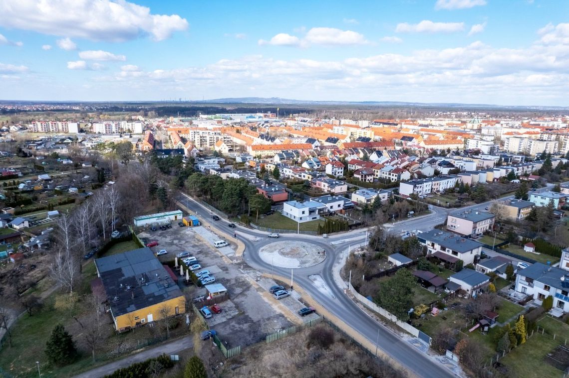 Znaczne zaawansowanie prac przy rozbudowie dwóch odcinków ul. Gliwickiej. ZDJĘCIA