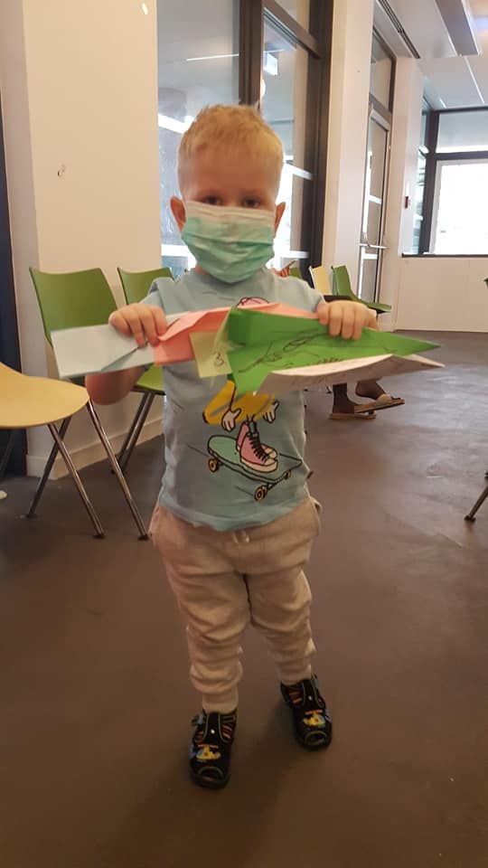 Oliwier Pietras musiał zamienić przedszkolną salę zabaw na szpitalną