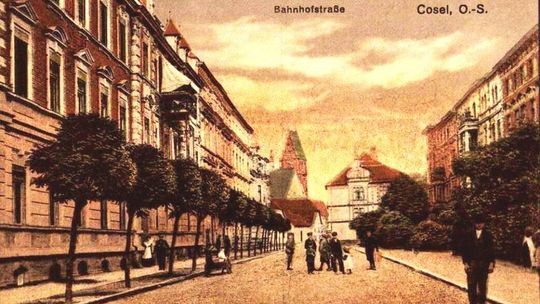 Banhofstrasse często gościła na kozielskich widokówkach