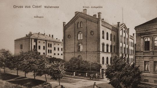 Dawny sąd i więzienie przy ul. Racławickiej w Koźlu (kiedyś Wallstrasse)