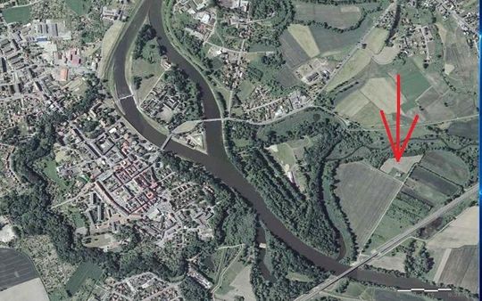 Na mapie zaznaczyliśmy strzałką lokalizację pradawnego grodu wskazaną przez Roberta Słotę 