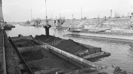 Kozielski port w 1974 roku. Autor zdjęcia: Tadeusz Horoszkiewicz