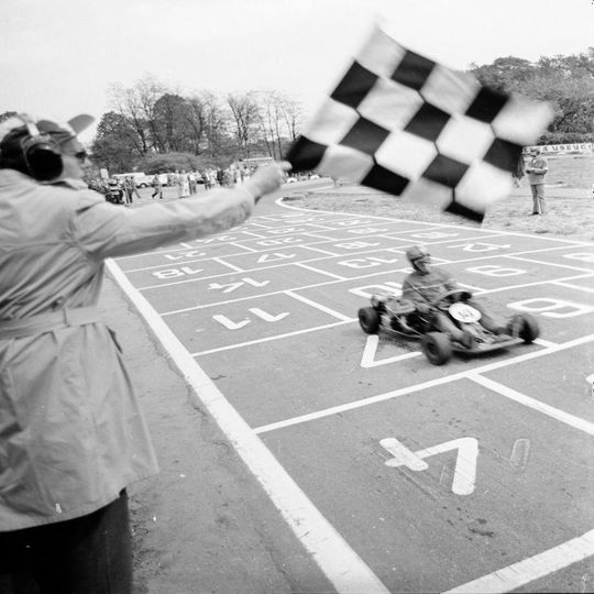 Tor kartingowy w Koźlu. Trójmecz Jugosławia, Niemcy (RFN), Polska w 1973 roku. Autor zdjęcia: Tadeusz Horoszkiewicz