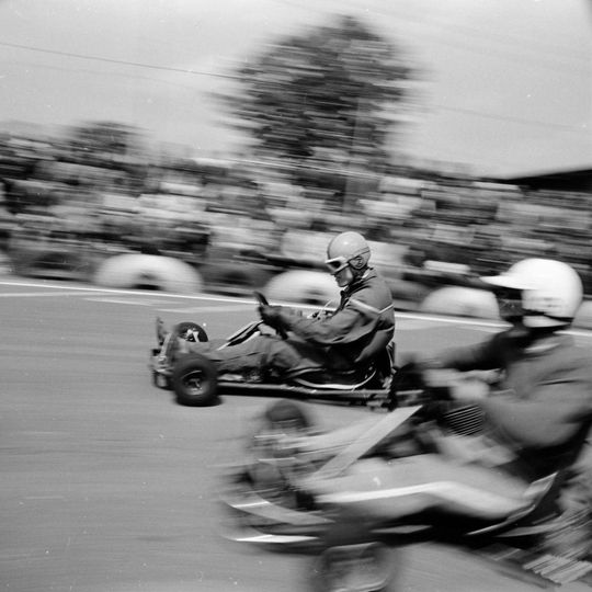 Tor kartingowy w Koźlu. Trójmecz Jugosławia, Niemcy (RFN), Polska w 1973 roku. Autor zdjęcia: Tadeusz Horoszkiewicz