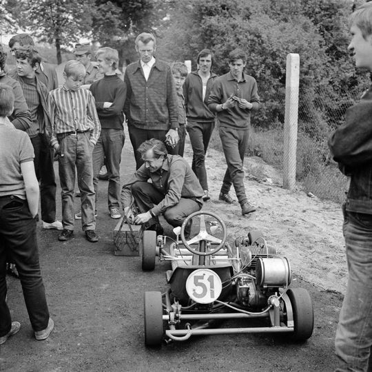 Tor kartingowy w Koźlu. Trójmecz Jugosławia, Niemcy (RFN), Polska w 1973 roku. Autor zdjęcia: Tadeusz Horoszkiewicz