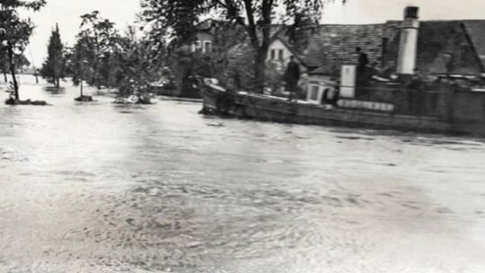 Powódź na Odrze w rejonie Koźla, 28-29.07.1939 r. Zbiory Muzeum Ziemi Kozielskiej