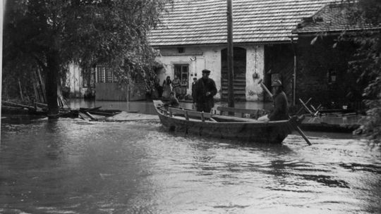 Powódź w Starym Koźlu - 1939 rok. Zbiory Muzeum Ziemi Kozielskiej 