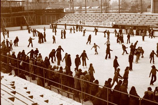 Ojjj działo się zimą na lodowisku 