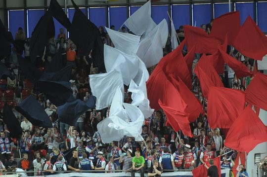 Piękna oprawa meczu ZAKSY stworzona przez wiernych kibiców