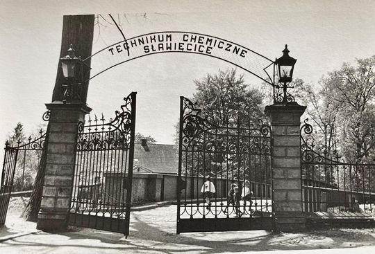 Sławięcice - most i brama do parku