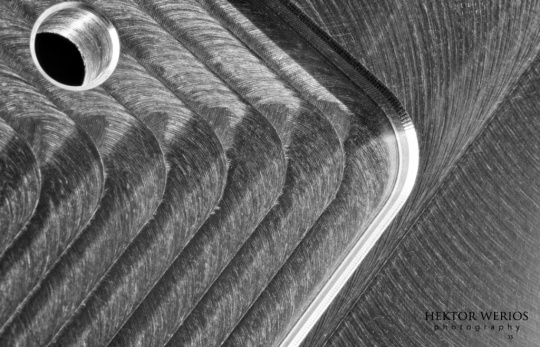 Fotografia makroelementów, które jedna z wrocławskich firm produkuje dla NASA